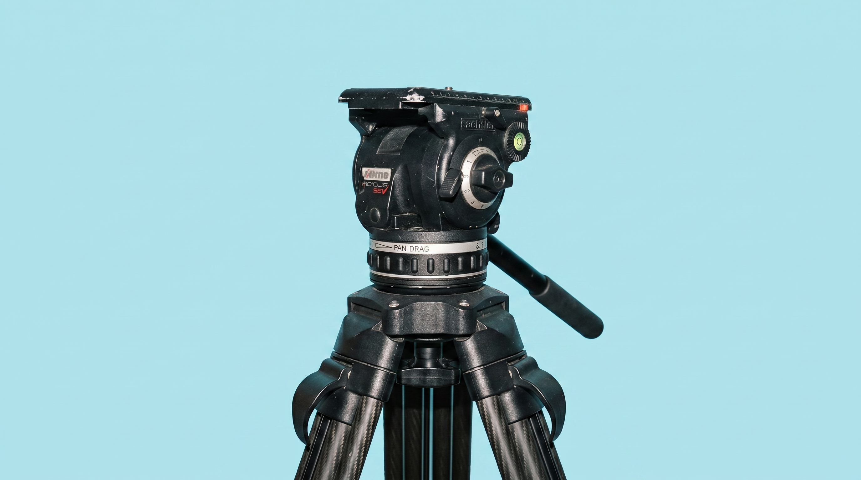 Cartoni Focus Pro 18